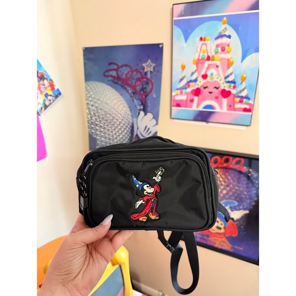 Disney Handbags - 2000's vintage sorcerer Mickey Fanny back